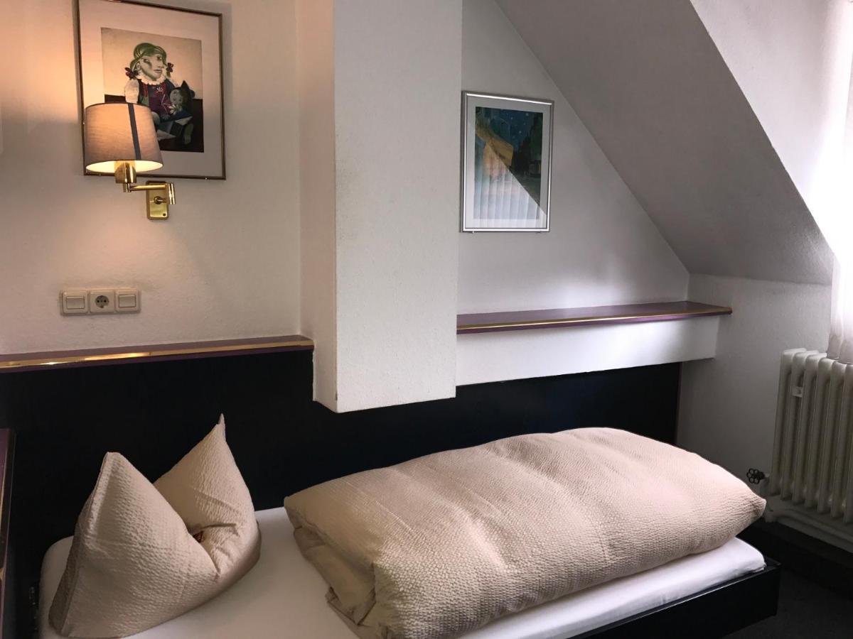 Hotel-Landgasthof Gruener Baum - Dittigheim 타우버비쇼프스하임 외부 사진