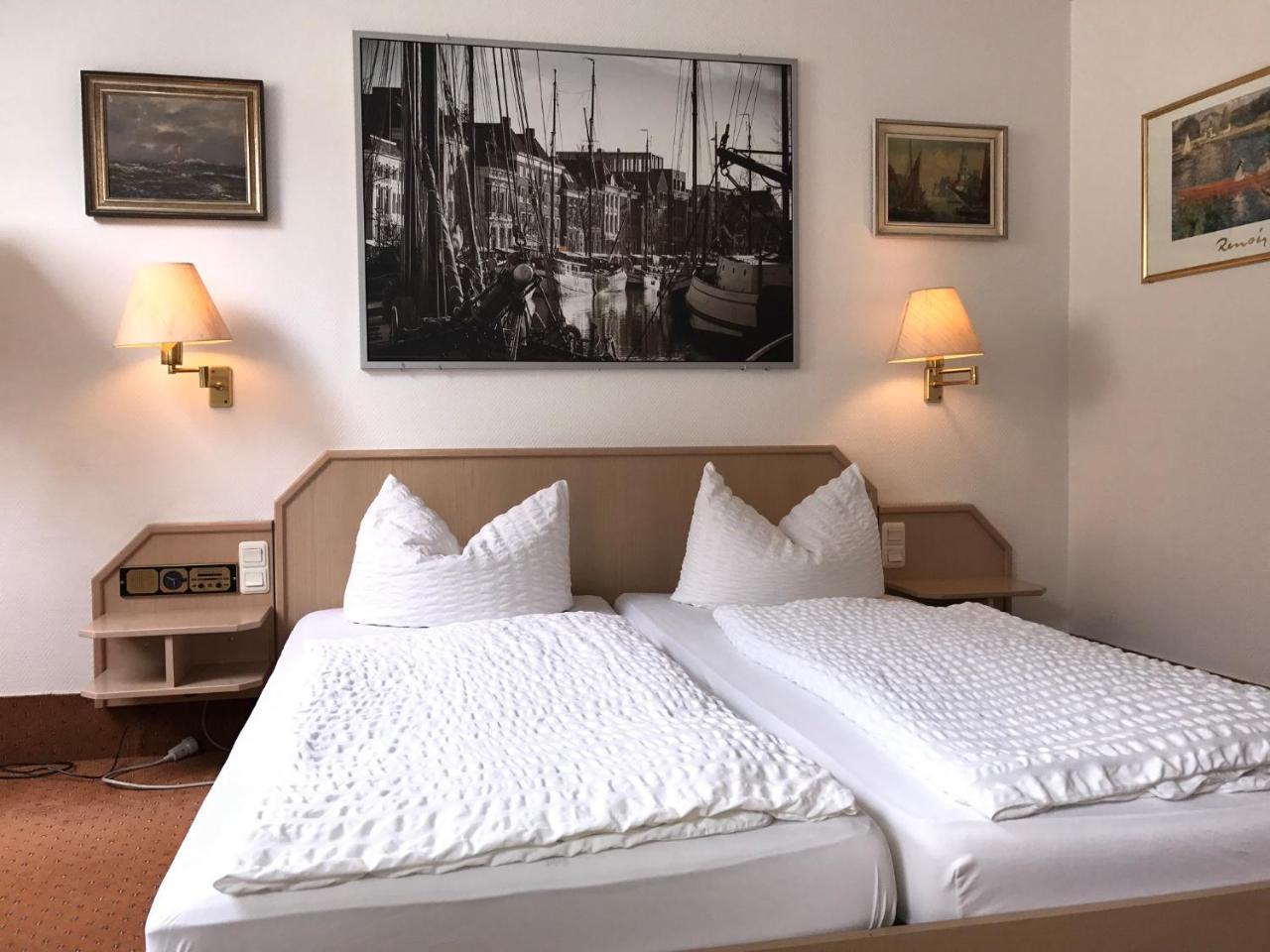 Hotel-Landgasthof Gruener Baum - Dittigheim 타우버비쇼프스하임 외부 사진