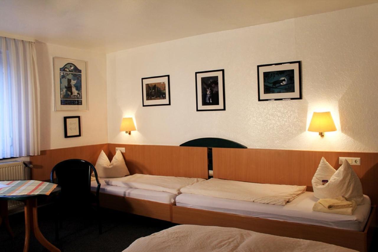 Hotel-Landgasthof Gruener Baum - Dittigheim 타우버비쇼프스하임 외부 사진